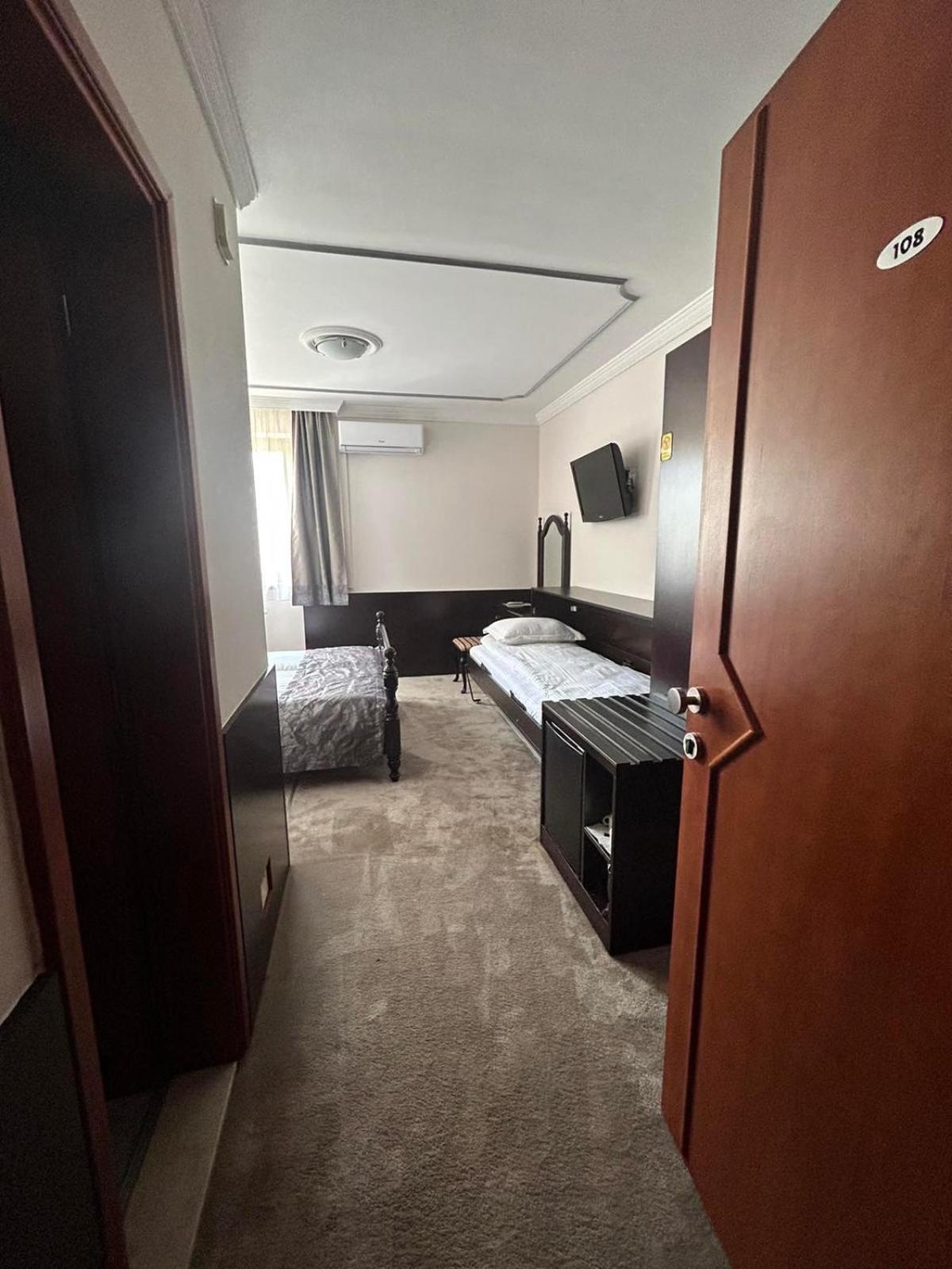 Hotel Bosna 1 Ilidža Buitenkant foto