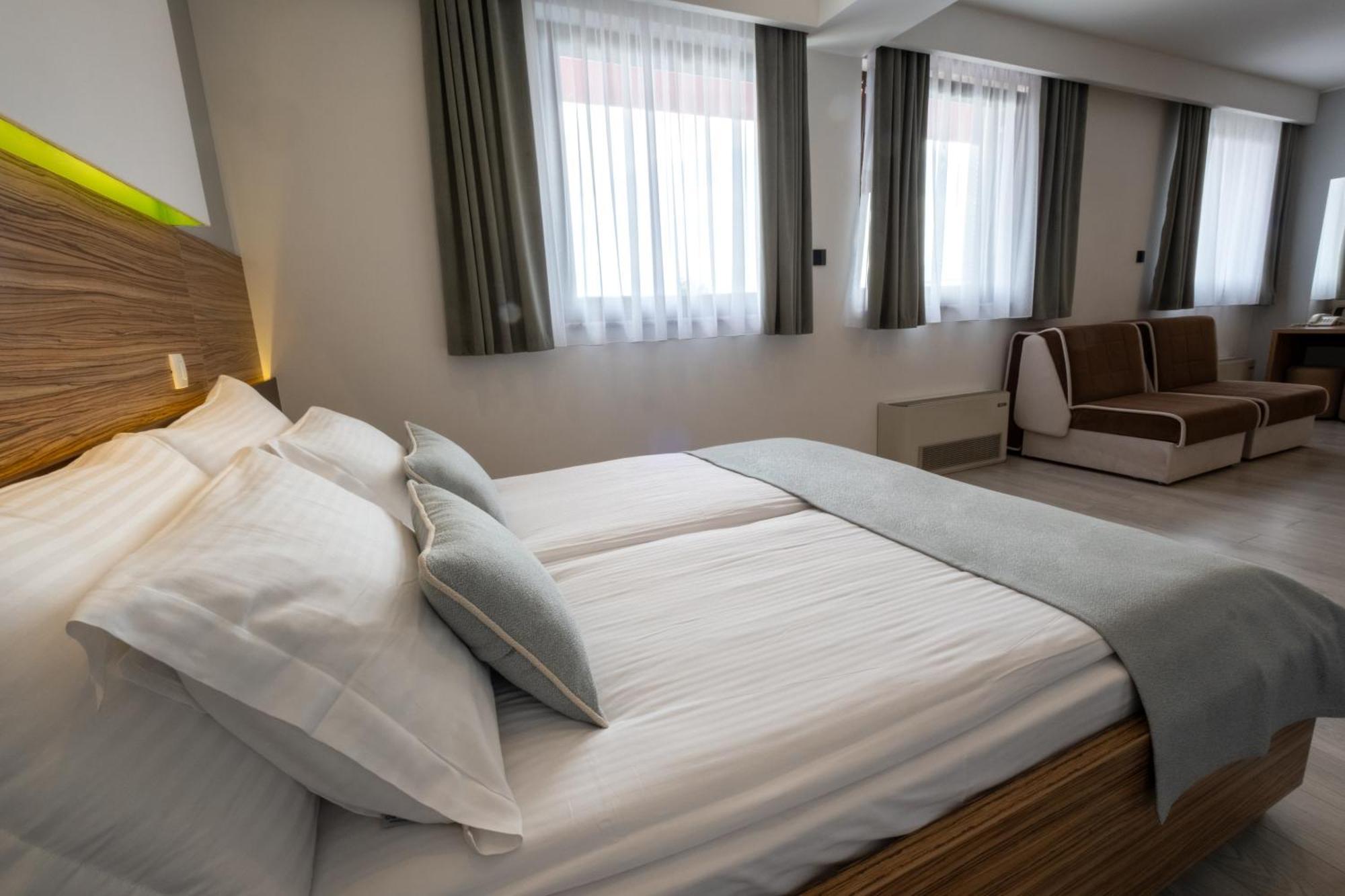 Hotel Bosna 1 Ilidža Buitenkant foto