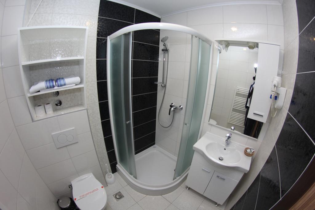Hotel Bosna 1 Ilidža Buitenkant foto