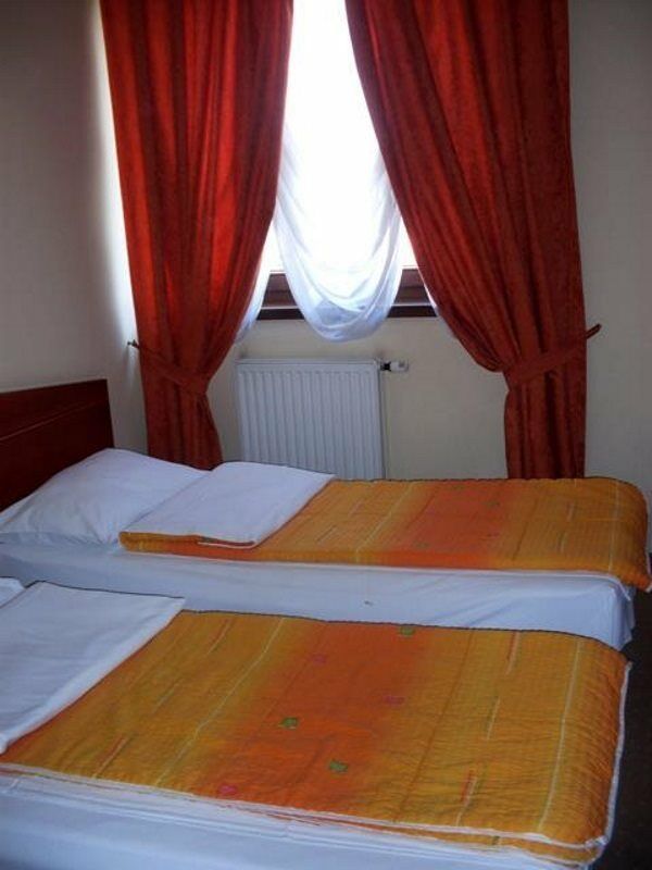 Hotel Bosna 1 Ilidža Buitenkant foto